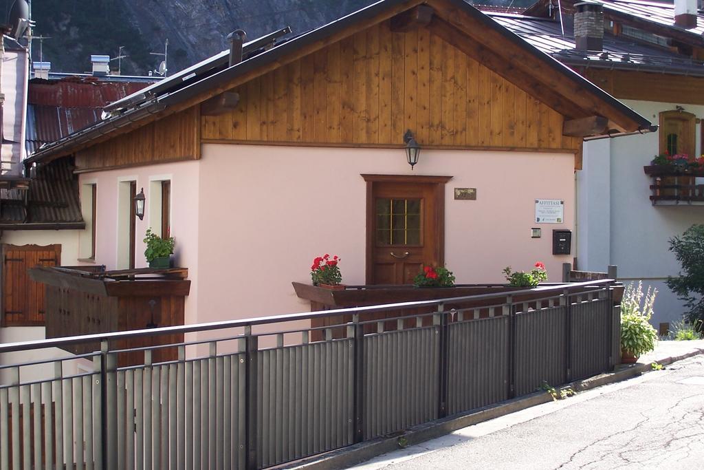 Fabbricato Indipendente Centro Apartment Lozzo Cadore ภายนอก รูปภาพ